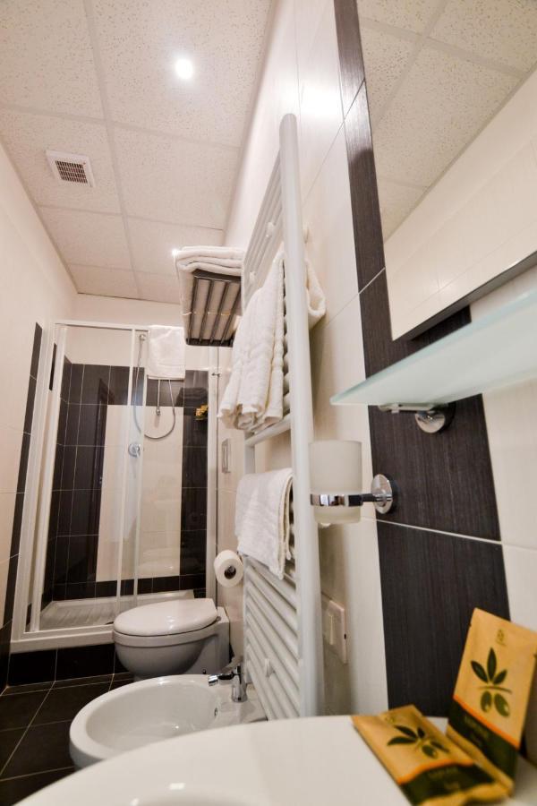B&B Al Viale 포자 외부 사진